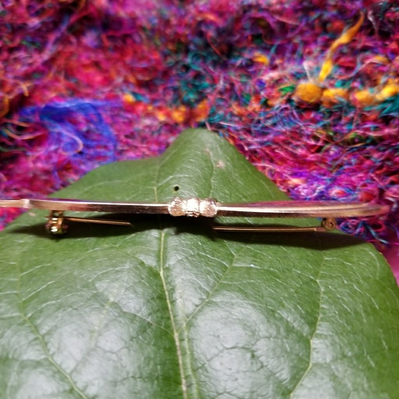 Vintage bar pin gold tone airplane propeller? - Picture 4 of 5